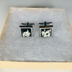 Vintage Hickok USA Silver Flake Leaf Cufflinks